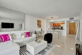 Bay View Condo, Sleeps 6, Pool, Spa, Gym and Games